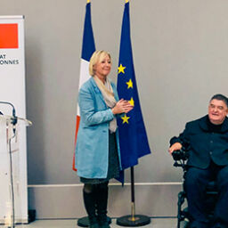Franck VIALLE : Distinction honorique Chevalier dans l'ordre nationa du Mérite - Sophie CLUZEL Ministre du handicap
