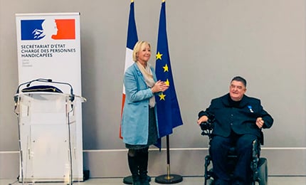 Franck VIALLE : Distinction honorique Chevalier dans l'ordre nationa du Mérite - Sophie CLUZEL Ministre du handicap